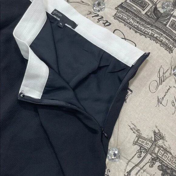 Gibson Women’s Scalloped Hem Skirt - Picture 9 of 12